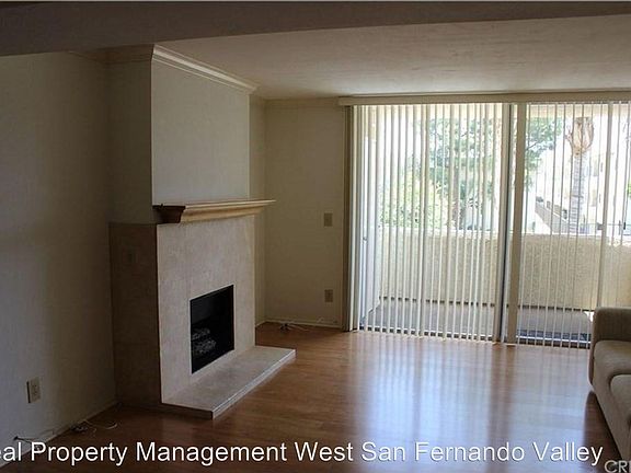 3rd image of 5325 Newcastle Ave Unit 218