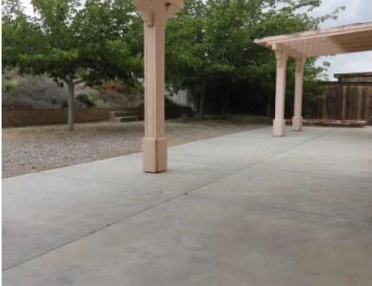 1425 Ridgecrest Ct — Photo 4