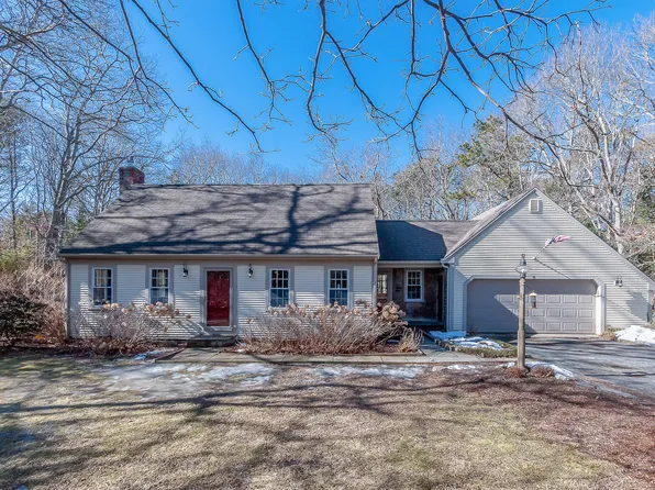 16 Hunters Trail, Sandwich, MA 02563