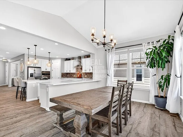 5176 Ditmars Trl — Photo 21