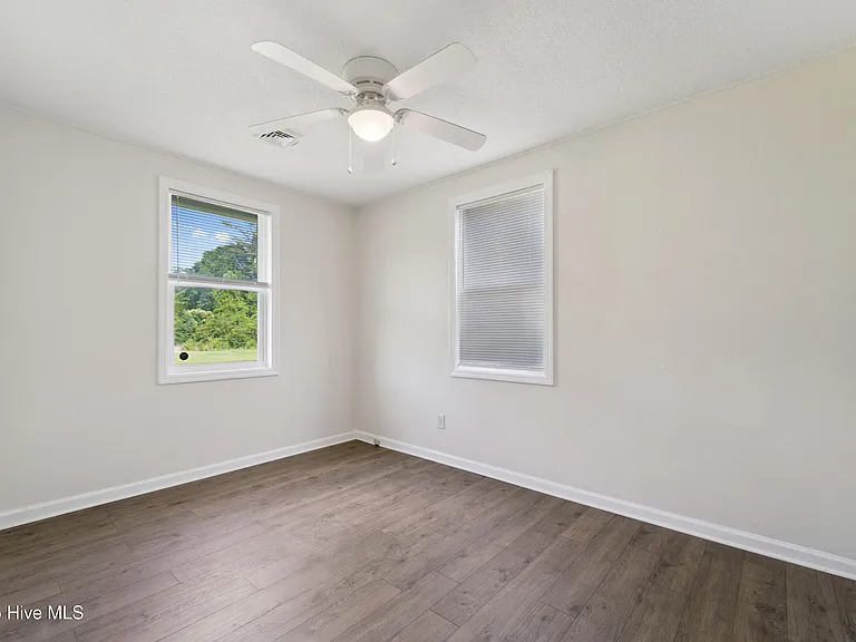 1216 Davis St — Photo 10