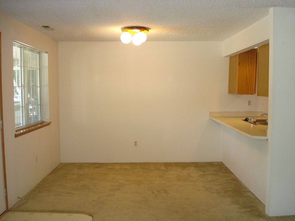 pe03 Progress Estates Apartment LLC 1290 Morrow Rd Medford OR Zillow