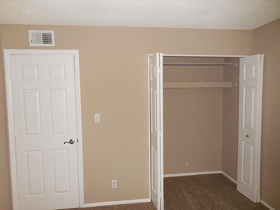 4th image of 1224 E Evergreen St APT 212