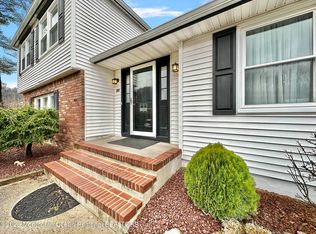 30 Colts Run, Marlboro, NJ 07746