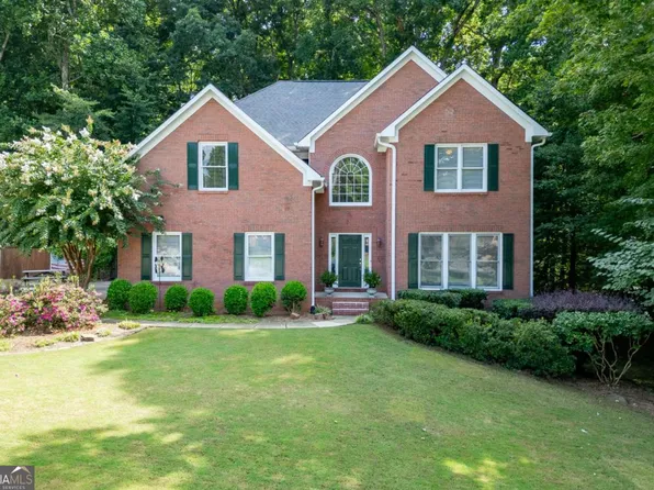 651 Sweetfern Ln, Sugar Hill, GA 30518