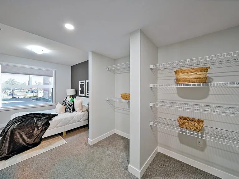 1792 Pembina Hwy — Photo 9