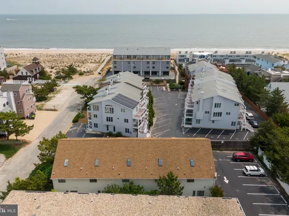 18 Dagsworthy Ave Unit 4, Dewey Beach, DE 19971