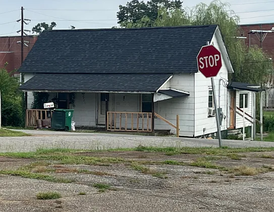 100 W 1st St