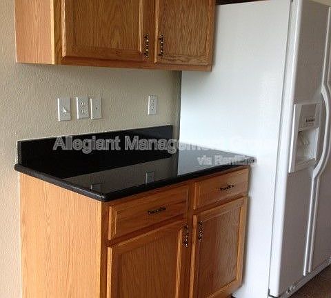 5th image of 418 Bay Leaf Dr