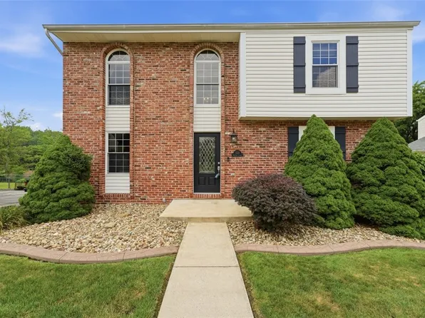 328 Whitney Chase Ln, Irwin, PA 15642