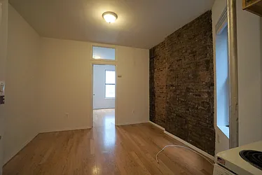 Rented by Best Apartments North Inc