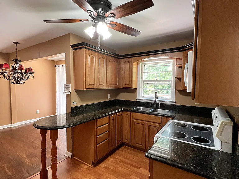 243 Hermer Cir NW — Photo 10