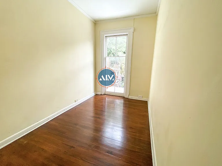 208 E Taylor St — Photo 40
