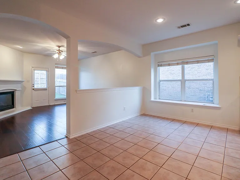 12532 Clarksburg Trl — Photo 10