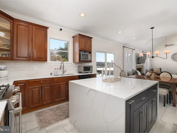 26 Sunnybrook Dr, Elkton, MD 21921