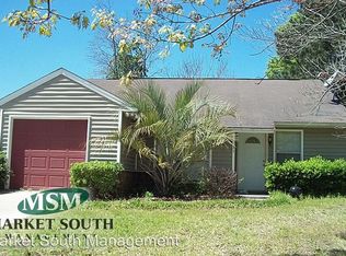 31 N Berwick Dr, Savannah, GA 31406