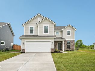 6681 W Sailboat Dr, Greenfield, IN 46140