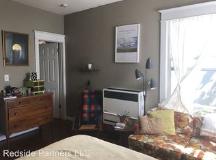 940 24th Ave APT 2, Seattle, WA 98122