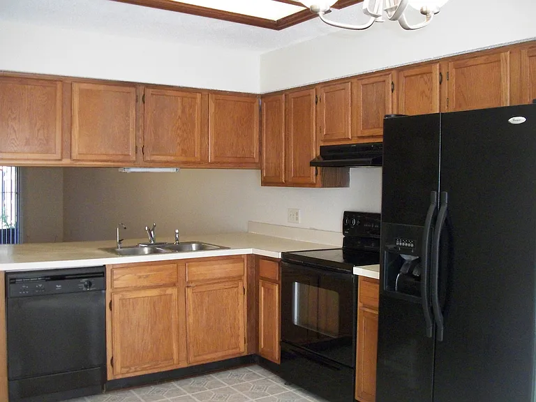 5661 Bryner Dr — Photo 2