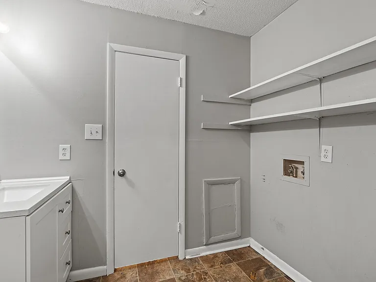 Blossom Wood Apartments — Photo 10
