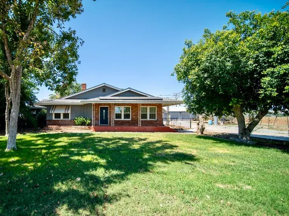 213 E Citrus Street, Lindsay, CA 93247