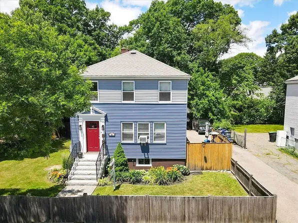 34 Favre St Floor 1, Mattapan, MA 02126