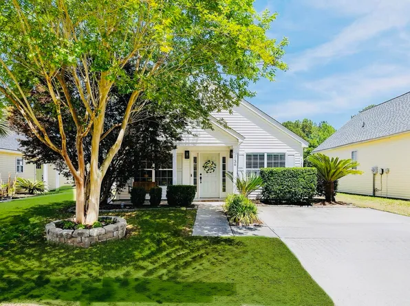 1136 Peninsula Cove Dr, Charleston, SC 29492