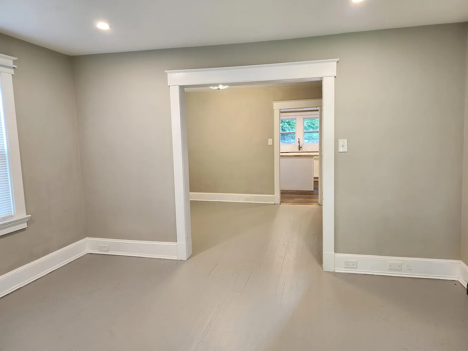 6908 Edgemont Road - 1 — Photo 2