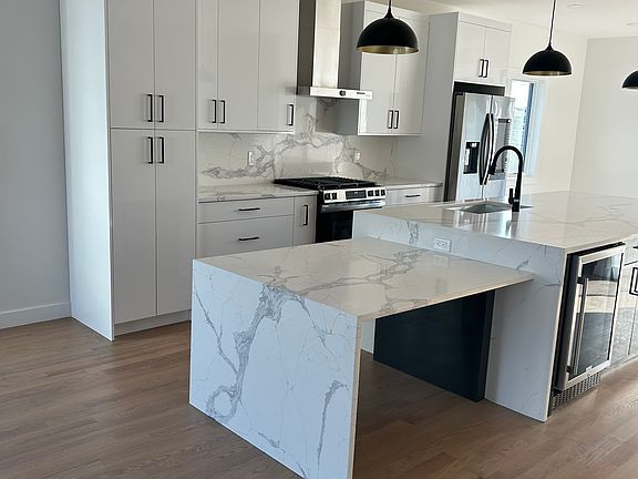 5th image of 289 Knox Ave APT 1