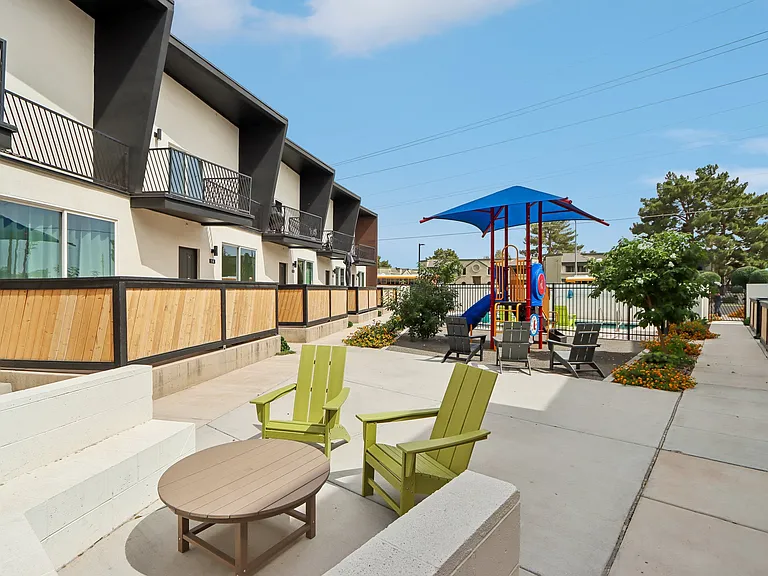 Sonoran Townhomes — Photo 47