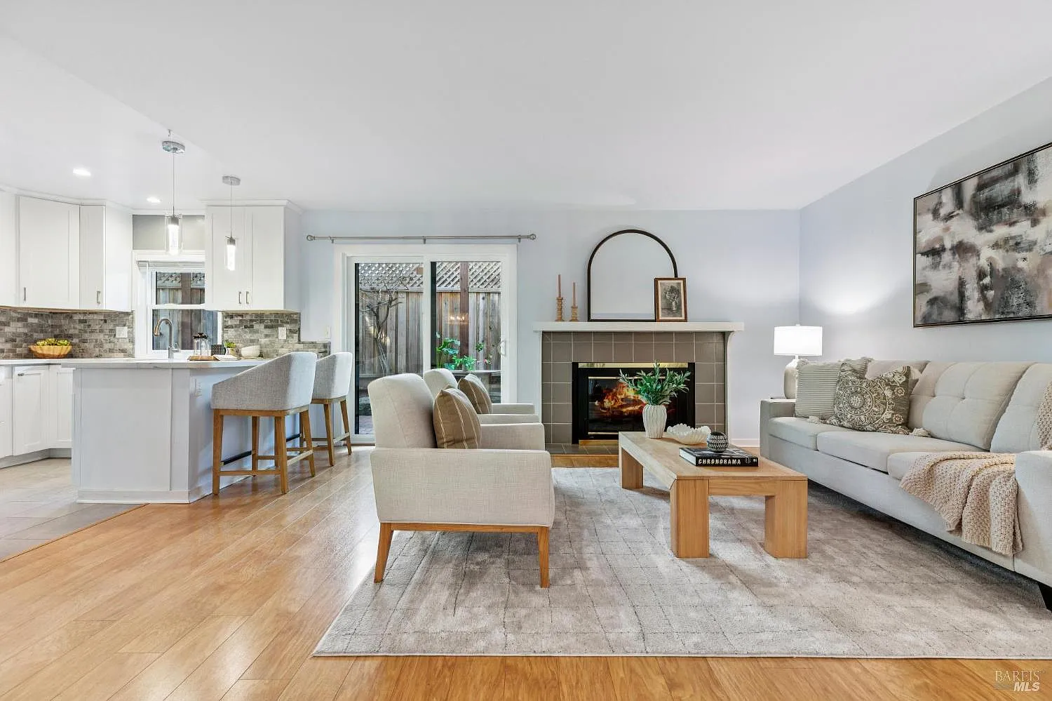 818 2nd Street W photo 1