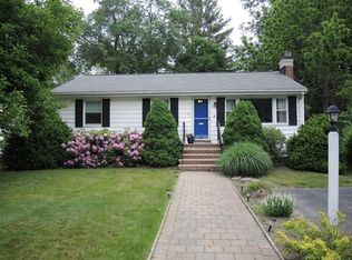 96 Grant St, Needham, MA 02492