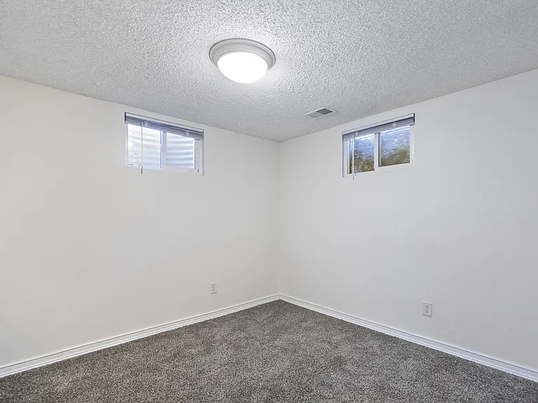 8150 Ames Way — Photo 9