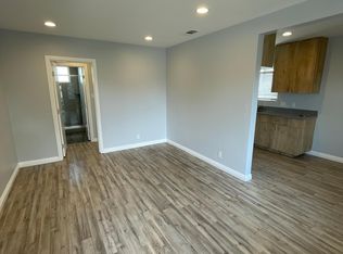219 E Valencia Ave #A, Burbank, CA 91502