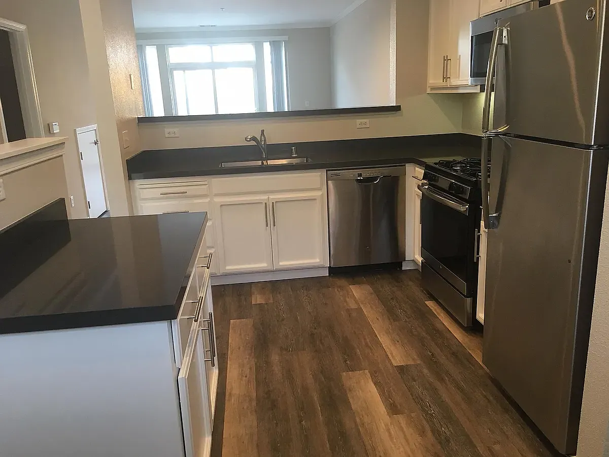Gemello Village Apartments - Beautiful Updated Interiors — Photo 3