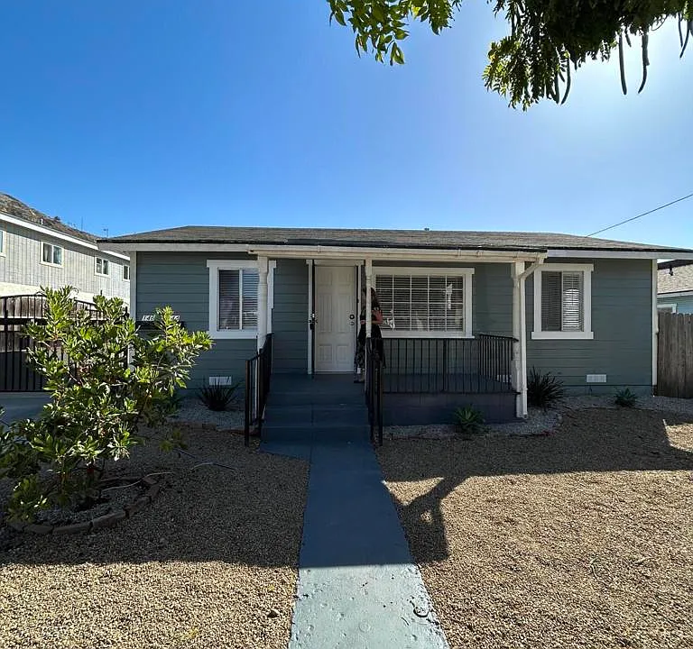 144 El Medio St