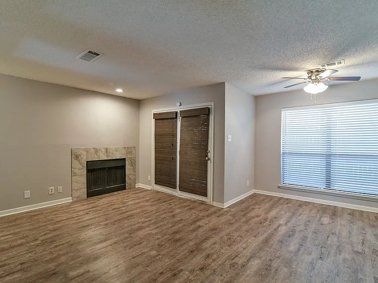 1906 Emerald Pl #1214 — Photo 7