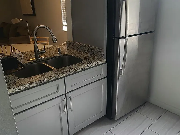 2261 NE 171st St #4 — Photo 7