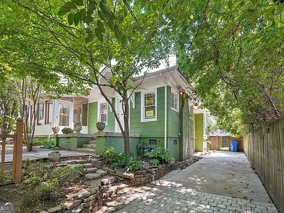2nd image of 619 Cooledge Ave NE