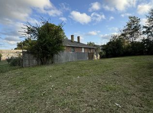 595 Stephens Pl #E-20, Memphis, TN 38126