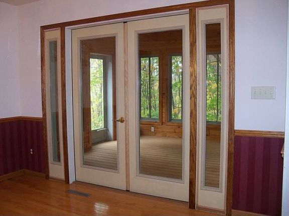 patio doors to sun room