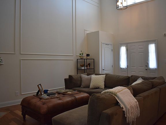 3rd image of 1660 Rock Creek Ln