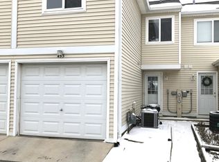 453 Meadow Green Ln #453, Round Lake Beach, IL