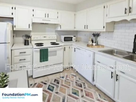 4th image of 34 N Idlewild St #14