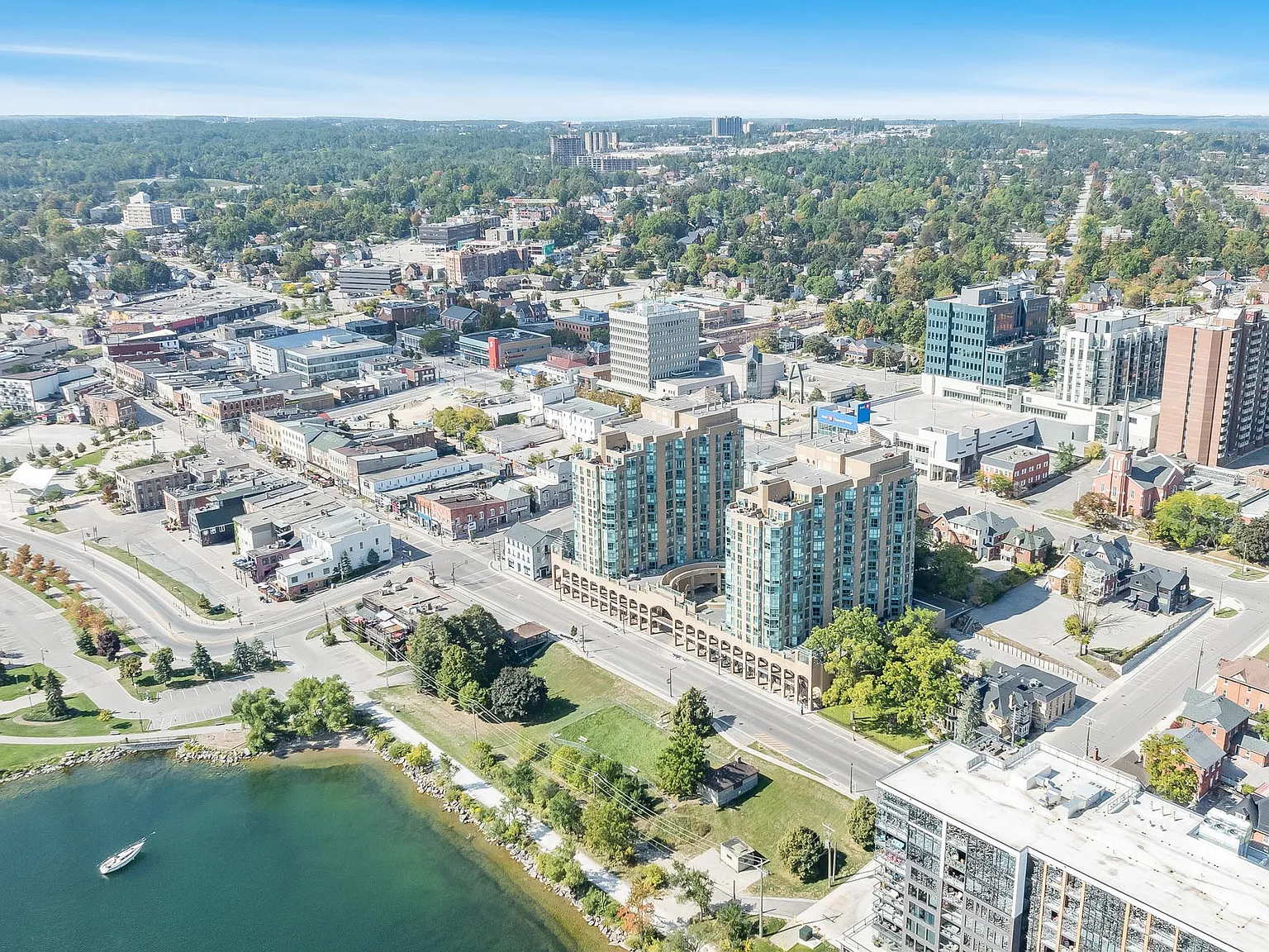 150 Dunlop St E, Barrie, ON L4M 6H1, Canada — Photo 4