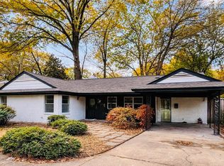 1077 S Perkins Rd, Memphis, TN 38117