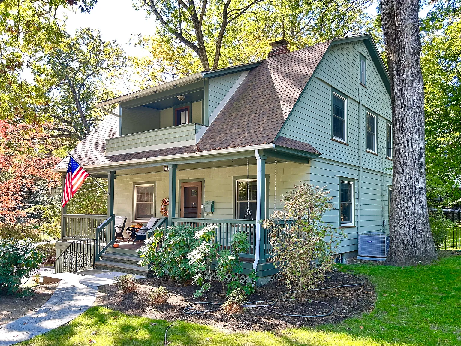 3 bed, $6,000 — Photo 1