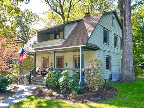 27 Cedars Rd, Caldwell, NJ 07006