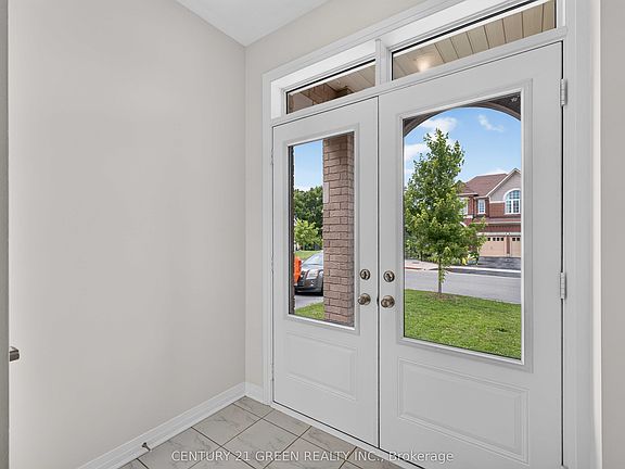 2nd image of 4020 Cachet Ct