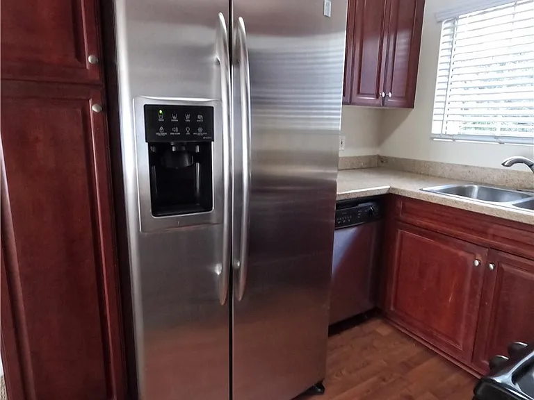 5510 Owensmouth Ave #213 — Photo 15